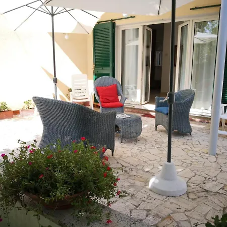 Aparthotel Terrazza,giardino Al Mare